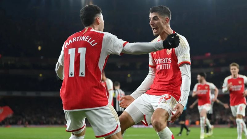 Arsenal là một trong 5 câu lạc bộ mạnh nhất thế giới