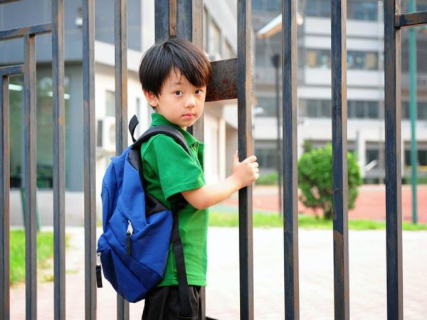 Ngủ mê thấy mình đi học muộn và vội vàng chạy đuổi theo