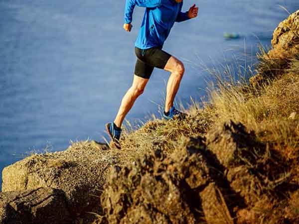 Nằm mơ thấy đi lên dốc cao là điềm báo may hay rủi?