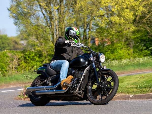 Nằm mơ thấy đi xe máy là tín hiệu của may mắn hay rủi ro?