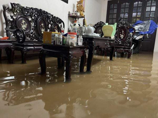 Nằm mơ thấy nước tràn vào nhà là điềm gì, xui hay may?